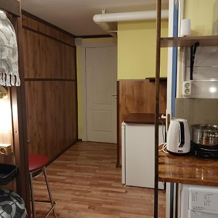 Avotu Stabu Private Flats In A Separate House For One Or Couple Riga Bagian luar foto