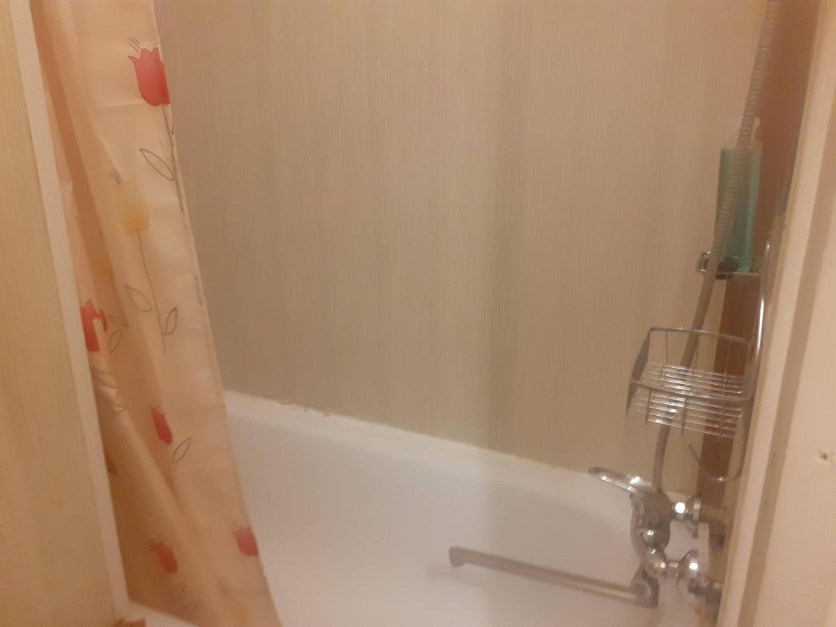 Avotu Stabu Private Flats In A Separate House For One Or Couple Riga Bagian luar foto