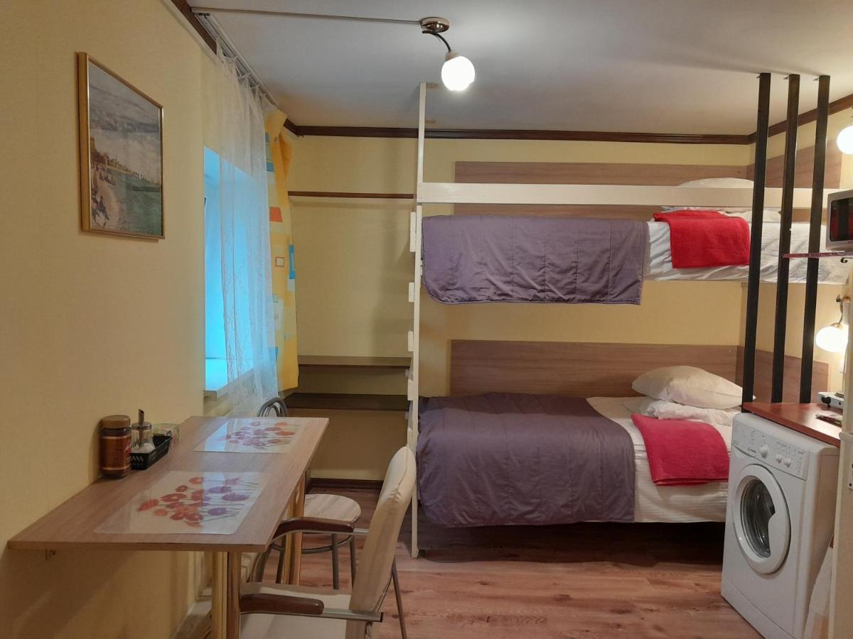 Avotu Stabu Private Flats In A Separate House For One Or Couple Riga Bagian luar foto