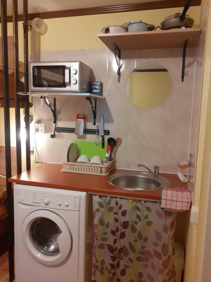 Avotu Stabu Private Flats In A Separate House For One Or Couple Riga Bagian luar foto