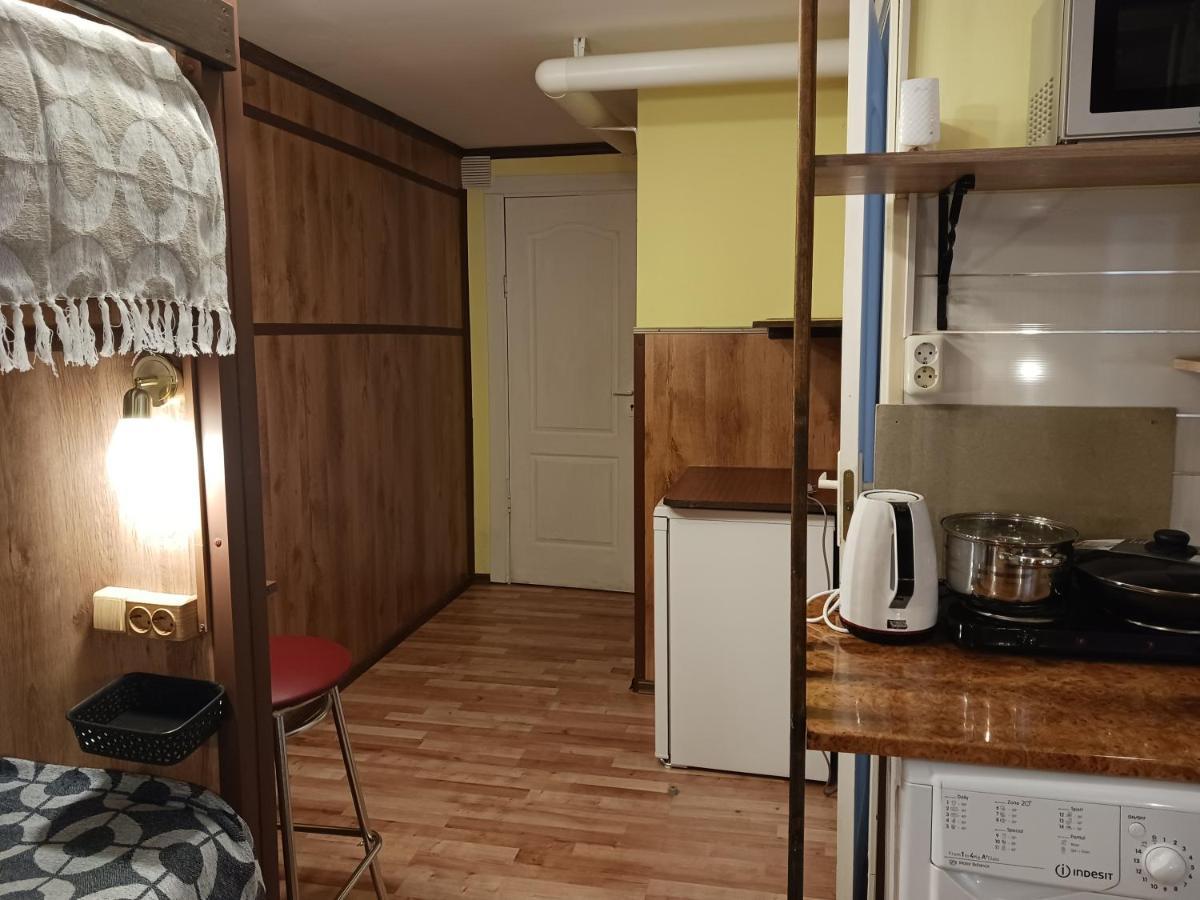 Avotu Stabu Private Flats In A Separate House For One Or Couple Riga Bagian luar foto